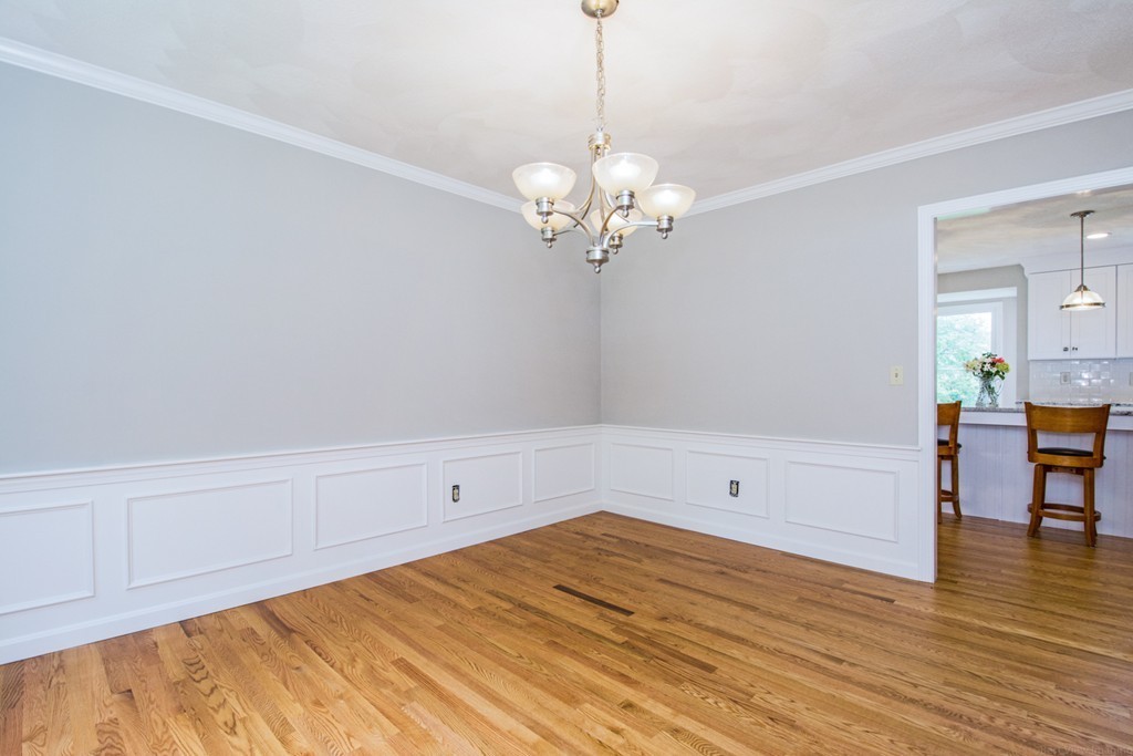 93 Charter Road Acton, MA 01720 - Photo 7 of 30 Gallery Image 7