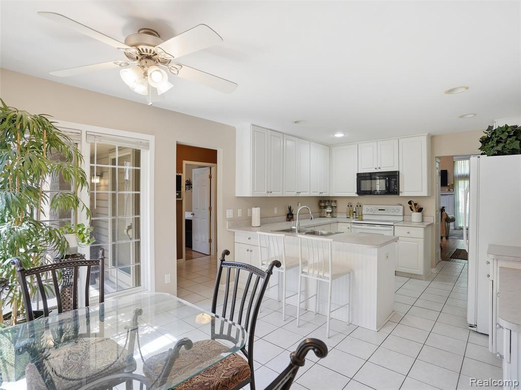 52088 Southview Ridge Macomb, MI 48042 - Photo 28 of 49