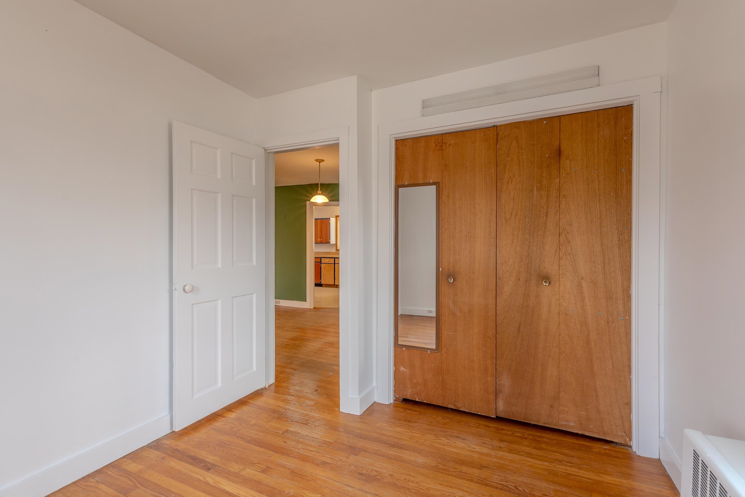 446 Highland Avenue Manchester, VT 05255 - Photo 11 of 46