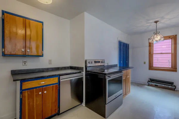 $399,000 | 446 Highland Avenue, Manchester, VT 05255