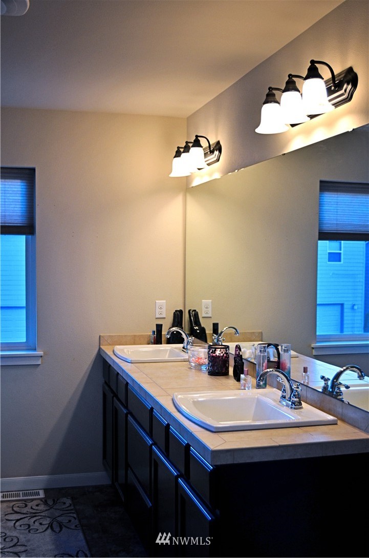 845 Panorama Ridge Mount Vernon, WA 98273 - Photo 10 of 12 Gallery Image 10
