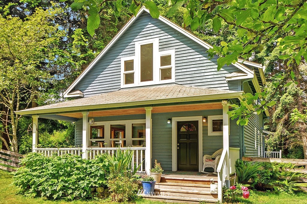14445 Phelps Road Northeast Bainbridge Island, WA 98110 - Photo 1 of 15 Gallery Image 1