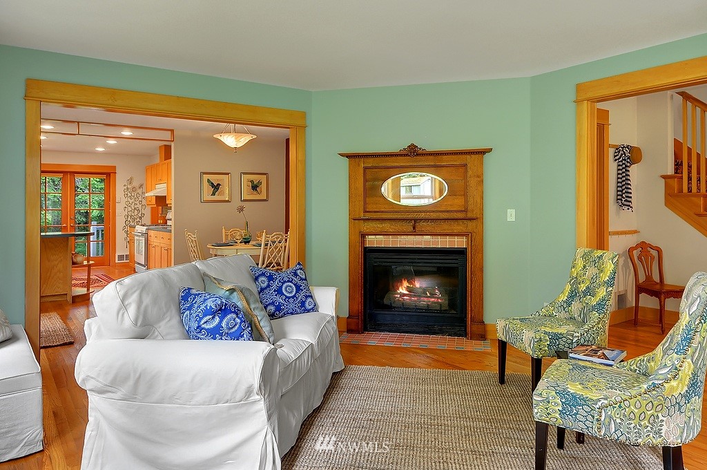 14445 Phelps Road Northeast Bainbridge Island, WA 98110 - Photo 4 of 15 Gallery Image 4