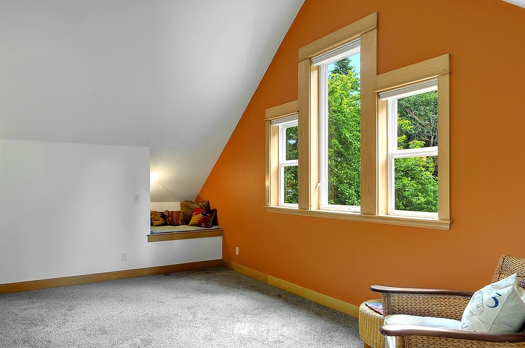 14445 Phelps Road Northeast Bainbridge Island, WA 98110 - Photo 9 of 15 Gallery Image 9