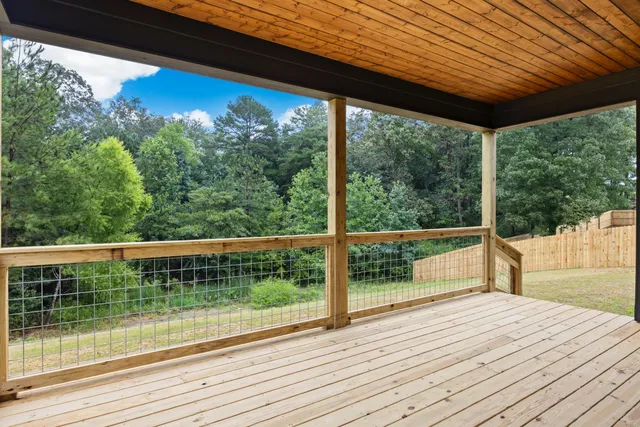 $369,900 | 378 Sentry Oaks, Chickamauga, GA 30707