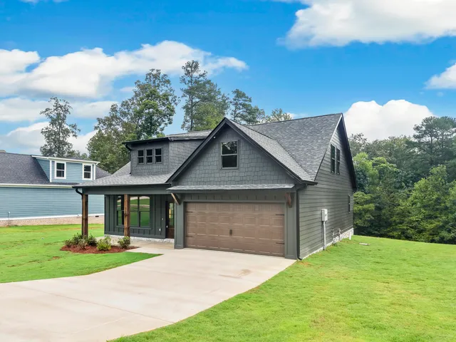 $369,900 | 378 Sentry Oaks, Chickamauga, GA 30707