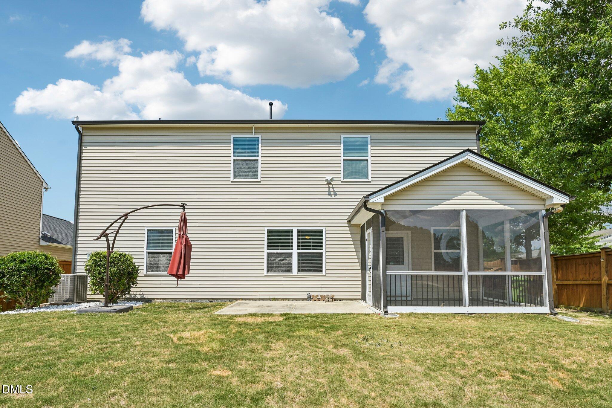 8008 Caithness Street Raleigh, NC 27616 - Photo 32 of 43