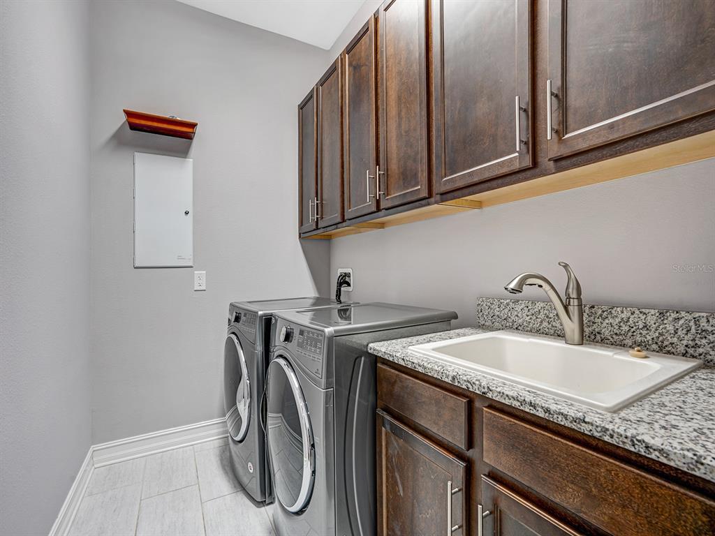 3713 Wicket Field Road Lutz, FL 33548 - Photo 19 of 31