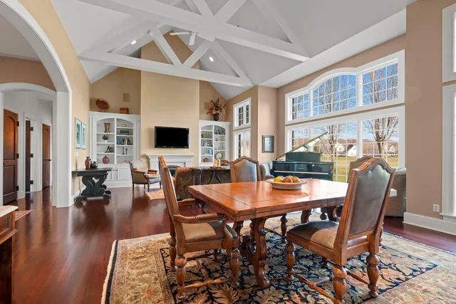 $1,199,000 | N8418 North Shore Road, Menasha, WI 54952