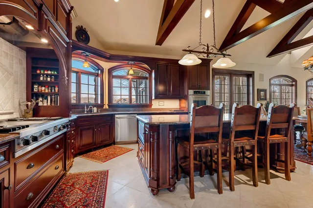 $1,290,000 | N8418 North Shore Road, Menasha, WI 54952