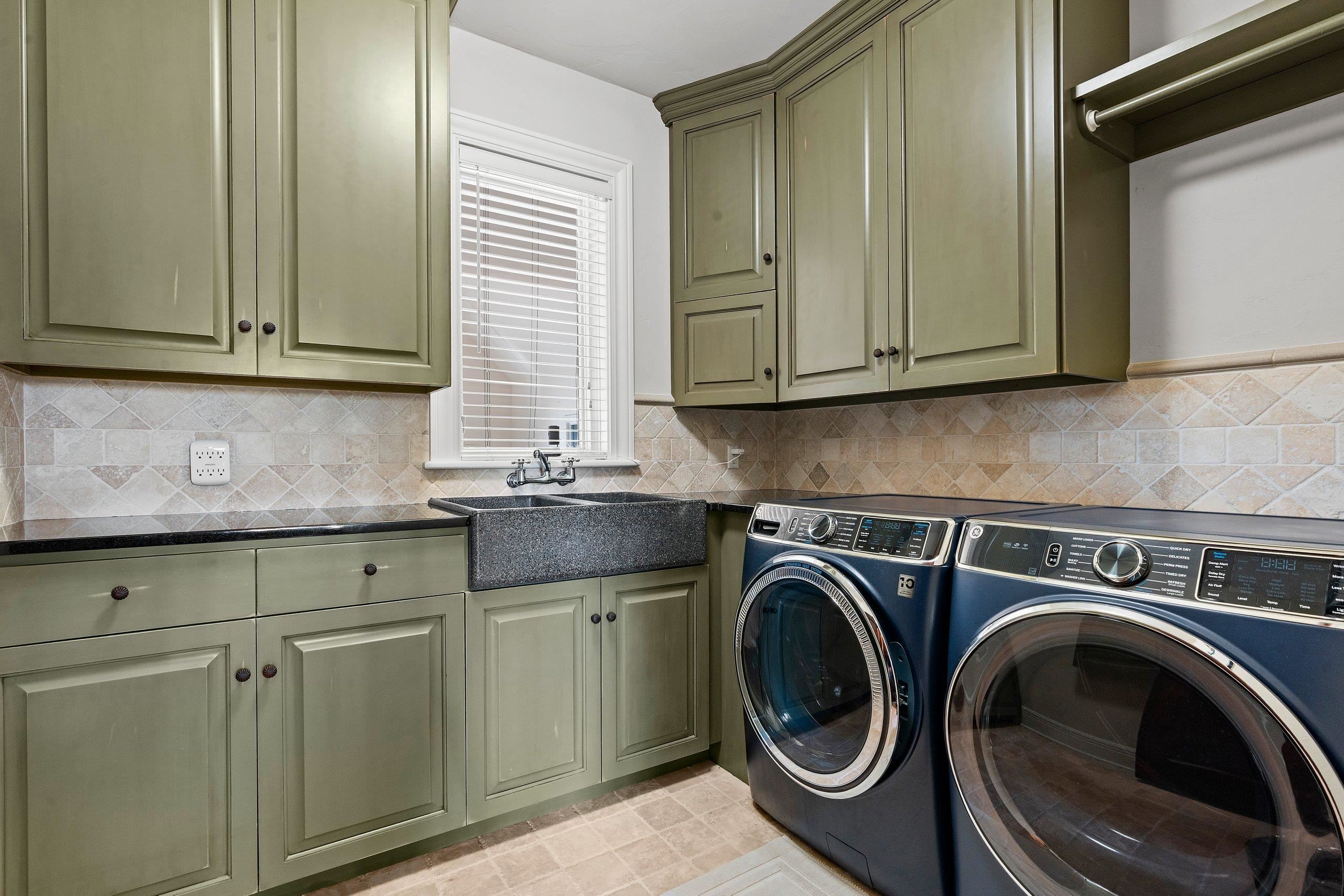 N8418 North Shore Road Menasha, WI 54952 - Photo 37 of 87