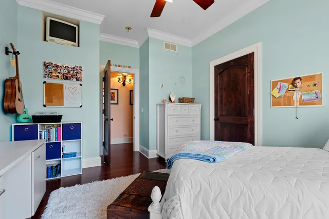 $1,199,000 | N8418 North Shore Road, Menasha, WI 54952