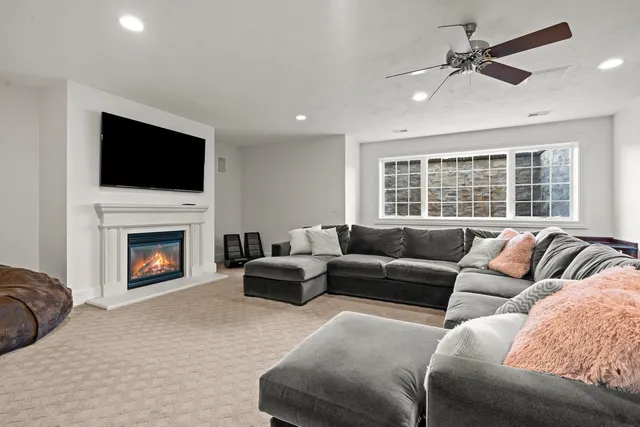 $1,199,000 | N8418 North Shore Road, Menasha, WI 54952