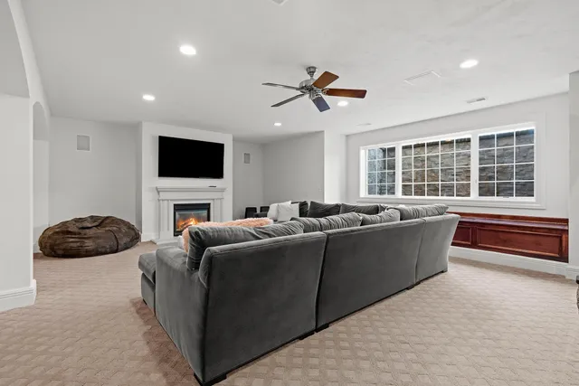 $1,199,000 | N8418 North Shore Road, Menasha, WI 54952