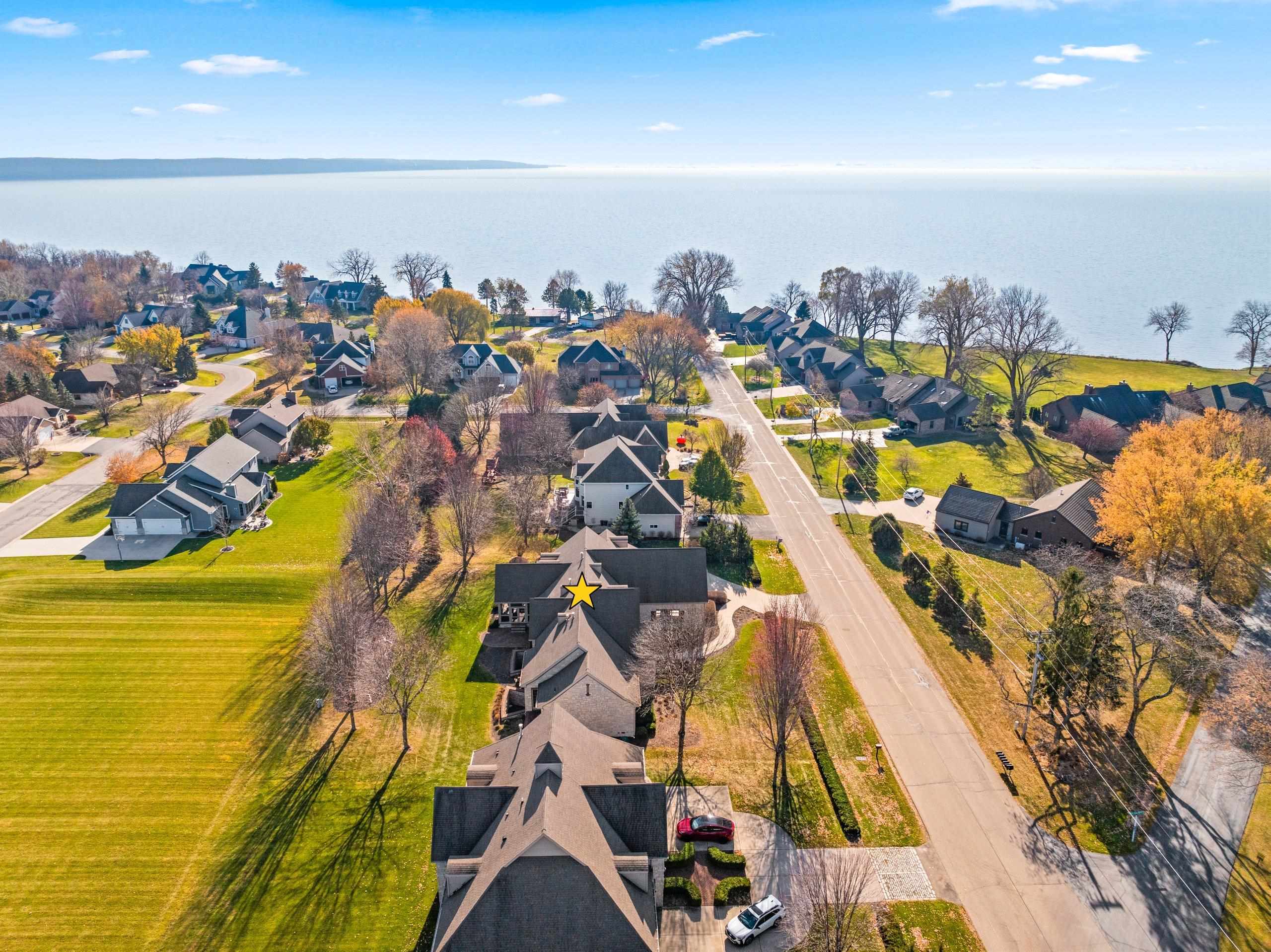 N8418 North Shore Road Menasha, WI 54952 - Photo 7 of 87