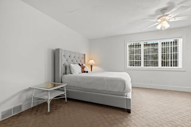 $1,290,000 | N8418 North Shore Road, Menasha, WI 54952