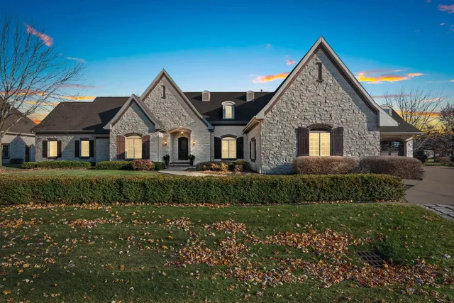 $1,290,000 | N8418 North Shore Road, Menasha, WI 54952