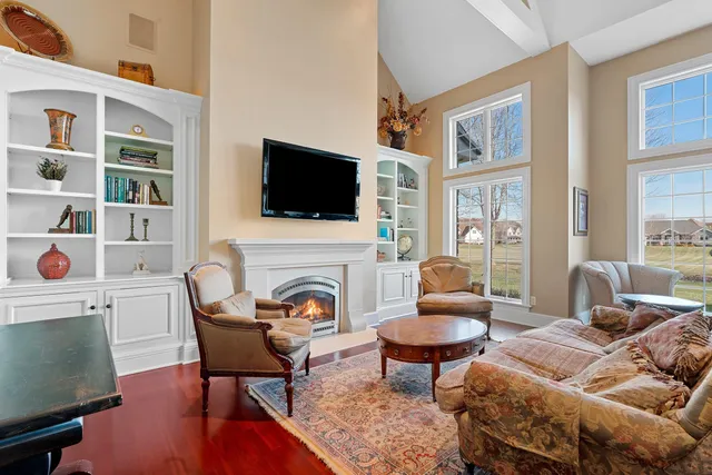 $1,199,000 | N8418 North Shore Road, Menasha, WI 54952