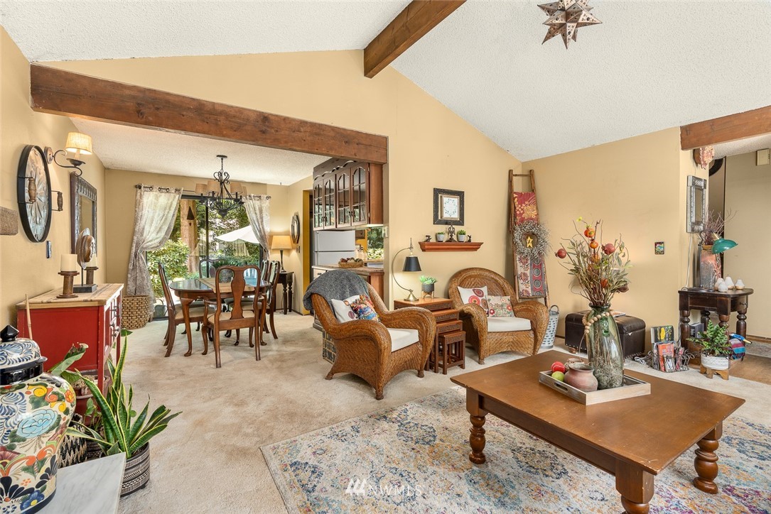 10416 Northeast 204th Place Bothell, WA 98011 - Photo 4 of 25 Gallery Image 4