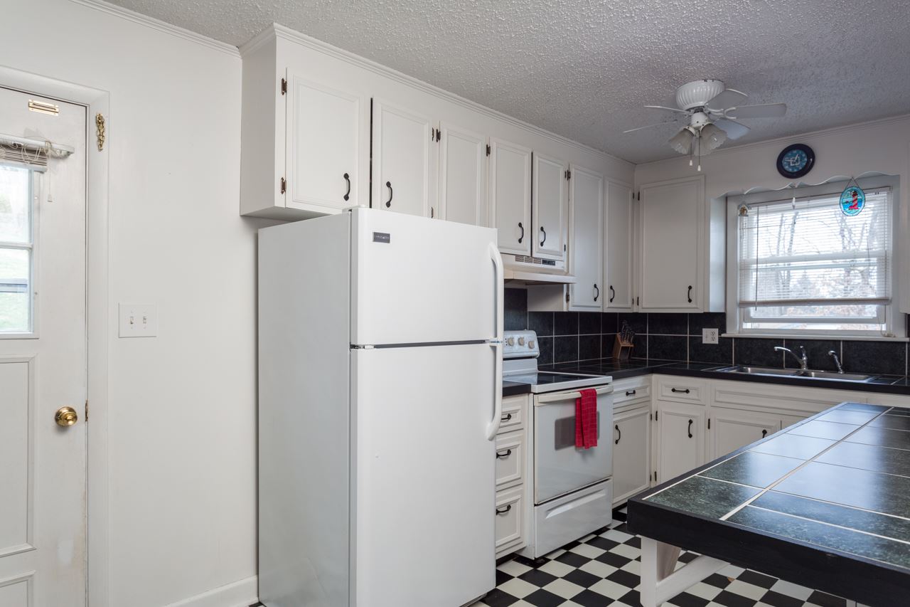 2774 Ralston Road Harrisonburg, VA 22802 - Photo 3 of 28 Gallery Image 3