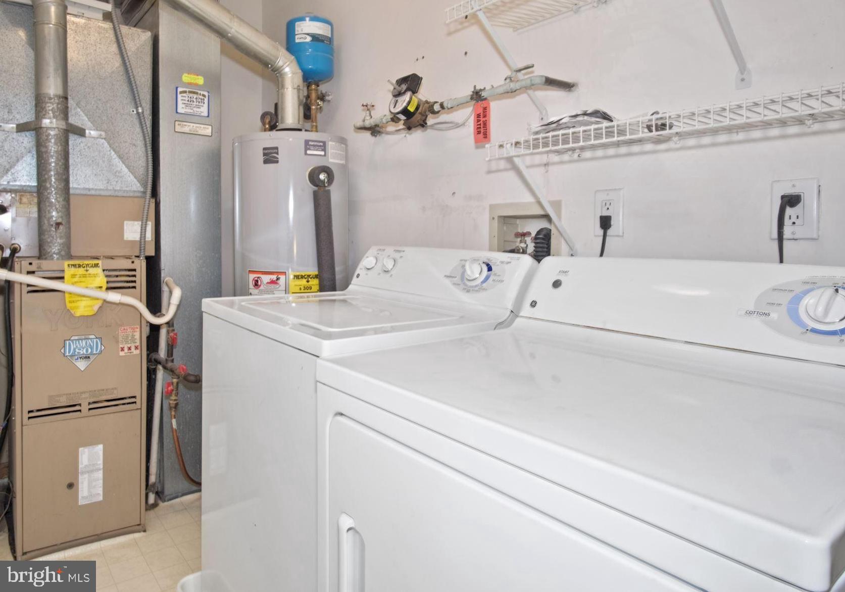3 Stokes Road Mount Laurel, NJ 08054 - Photo 22 of 25 Laundry Room (Washer & Dryer stay!)