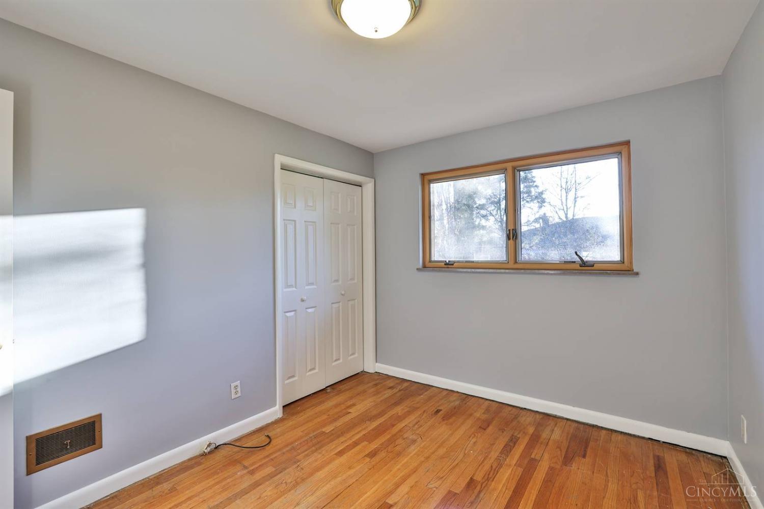8090 Hopewell Road Montgomery, OH 45242 - Photo 19 of 33