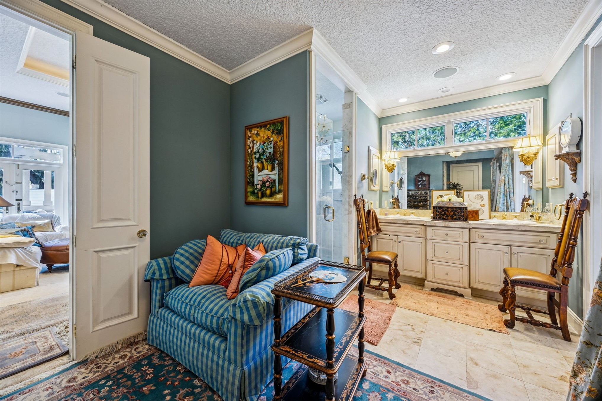 39 Marsh Creek Road Fernandina Beach, FL 32034 - Photo 66 of 78 a living room with furniture and a dining table with rug