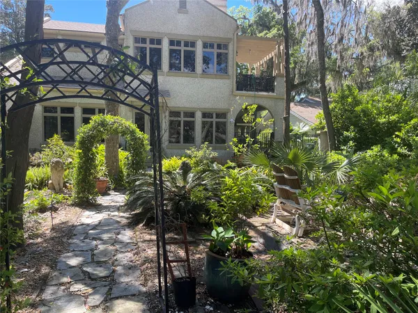 $2,100,000 | 39 Marsh Creek Road, Fernandina Beach, FL 32034