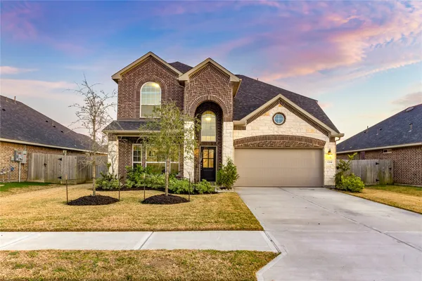 $465,000 | 12114 Champions Frst Drive, Mont Belvieu, TX 77535