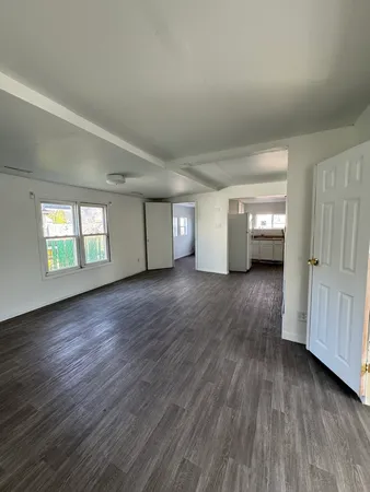 $1,300 | 1202 K Avenue, Sterling, IL 61081