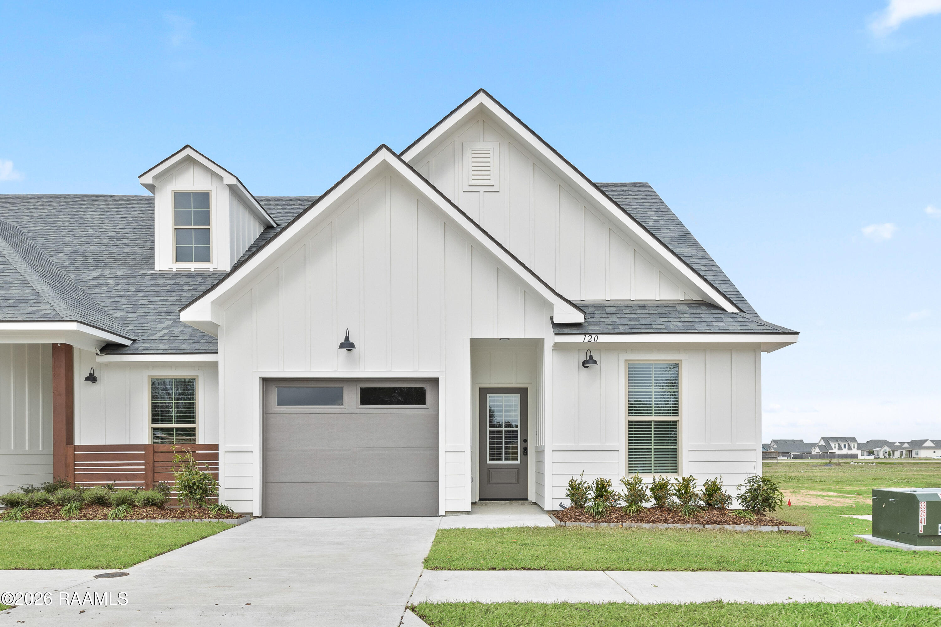 120 Frontier Scott, LA 70583 - Photo 1 of 17 120 Frontier Scott-01