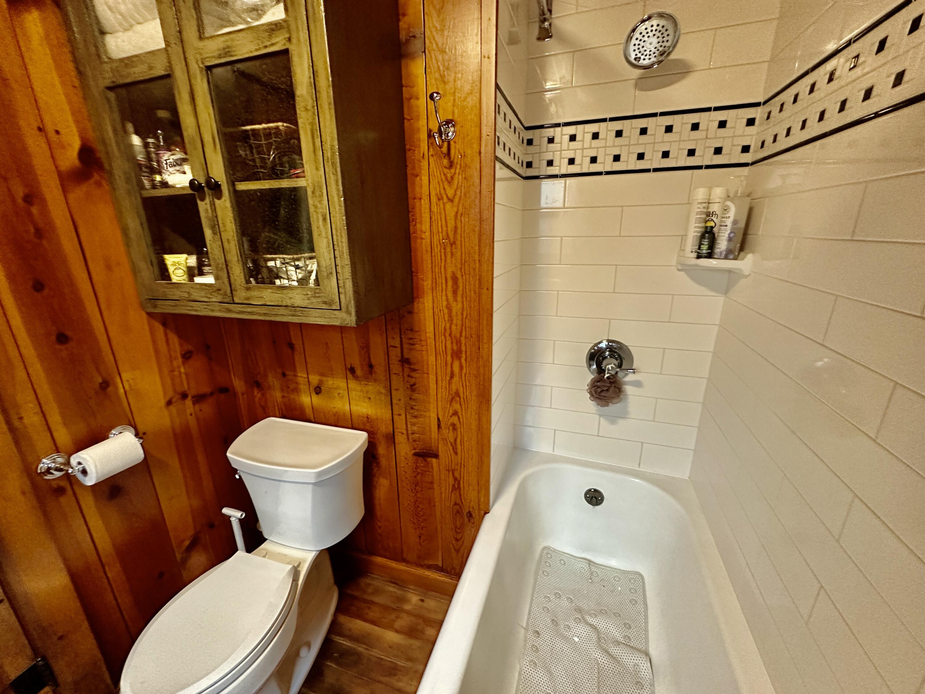 53765 Idyllwild Road Idyllwild, CA 92549 - Photo 36 of 43 a bathroom with a toilet sink and shower