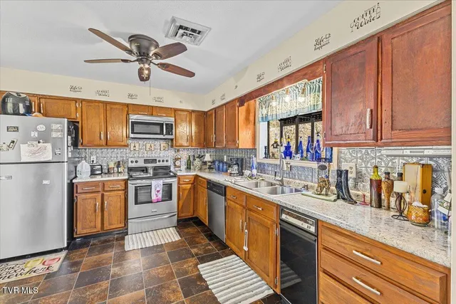 $219,000 | 1141 East Timbers, Unit 1141, Greeneville, TN 37745