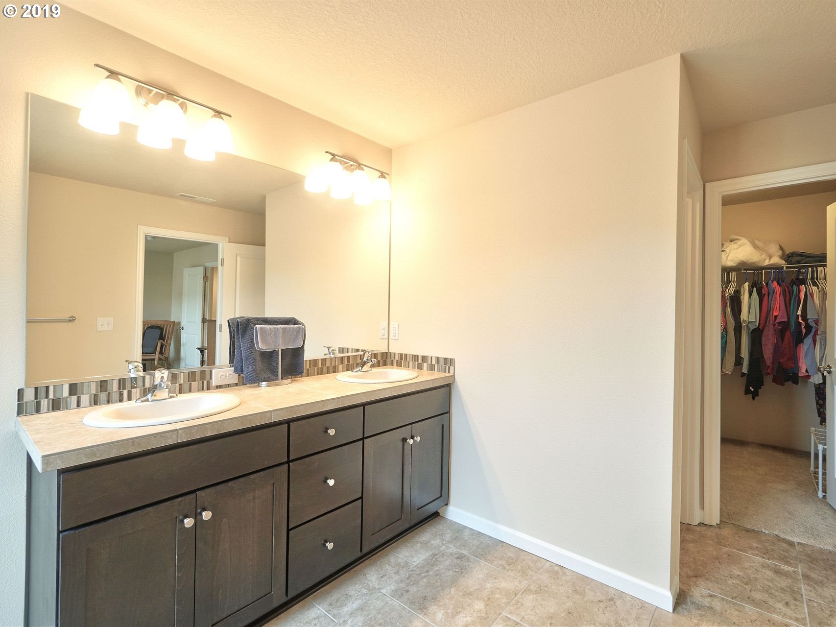 3676 North 10th Street Ridgefield, WA 98642 - Photo 15 of 32 Bathroom, Attached