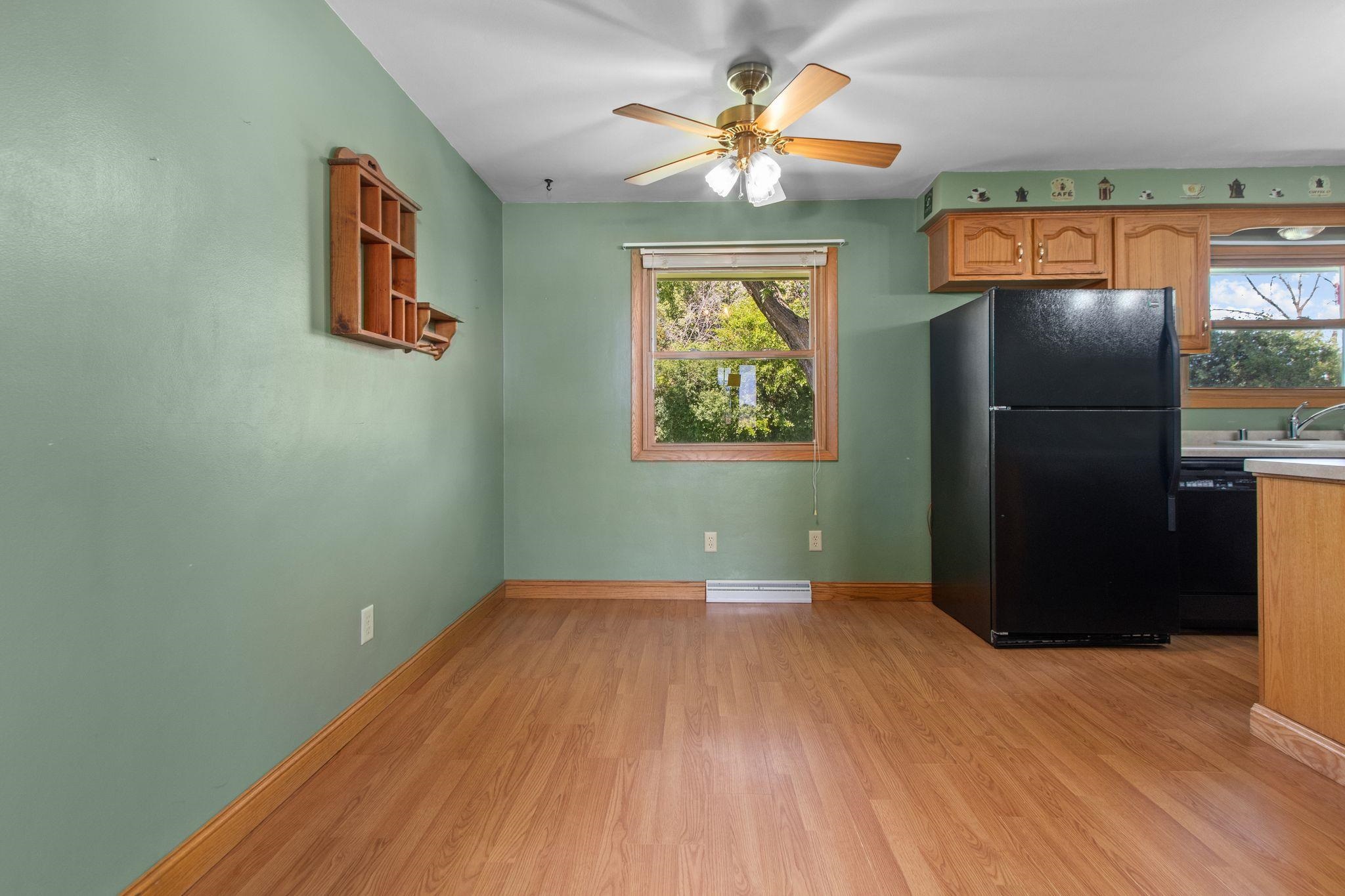 5730 West Sandra Drive Appleton, WI 54913 - Photo 6 of 28