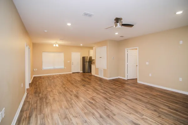 $2,000 | 411 Johnson Street, Longview, TX 75602