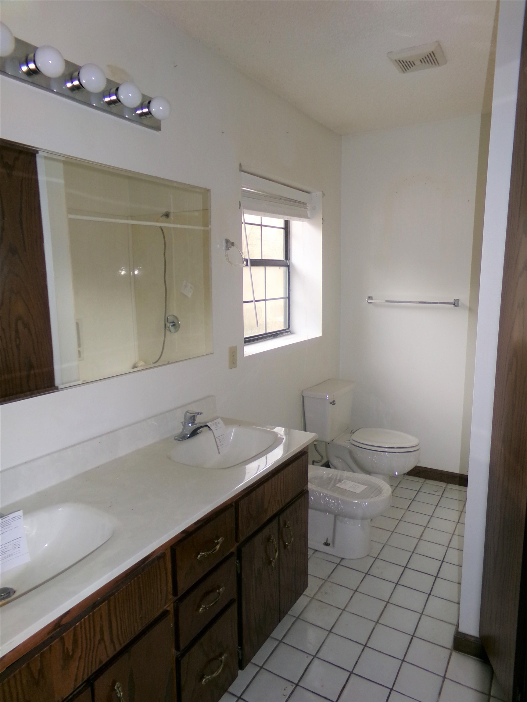 927 Oak Ridge Road West Tallahassee, FL 32305 - Photo 2 of 42
