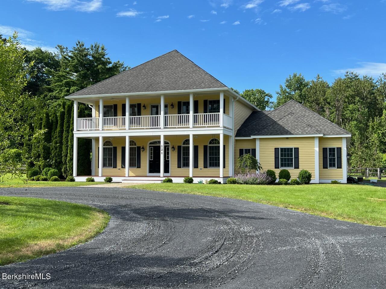 121 East Dugway Road Lenox, MA 01240 - Photo 2 of 45 Circular Drive Entrance