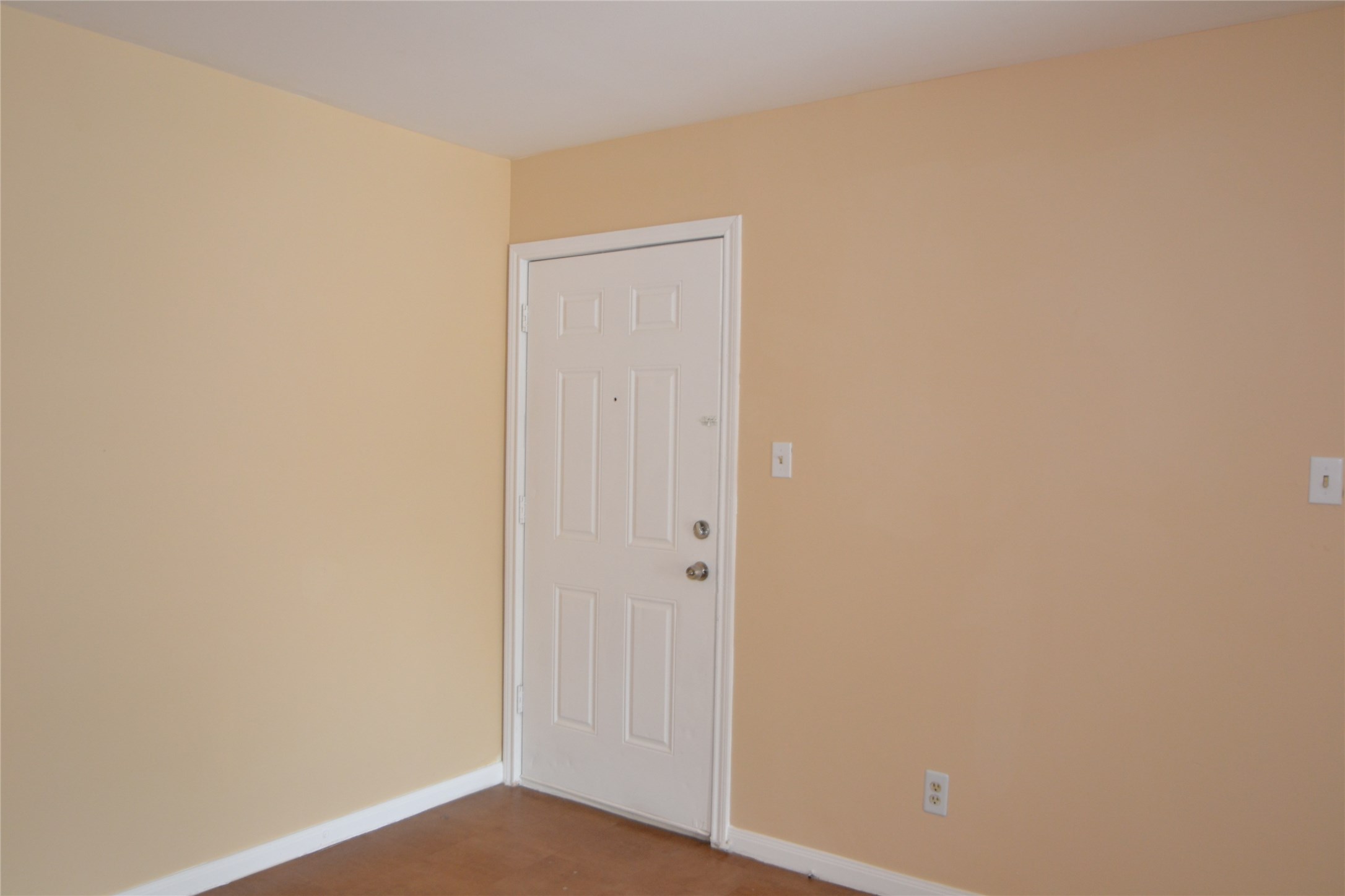 304 Dell Court, Unit 6 Houston, TX 77009 - Photo 4 of 47