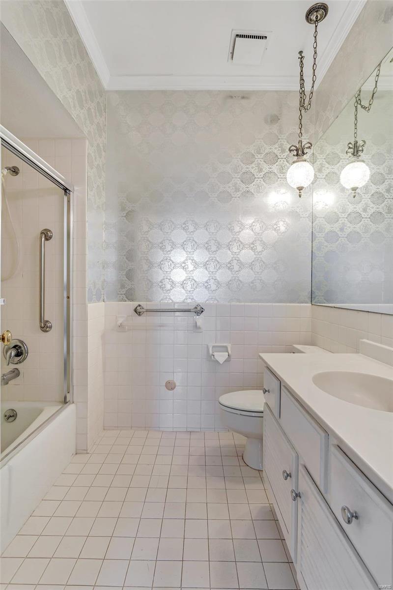 10 Jefferson Road, Unit 3B St. Louis, MO 63119 - Photo 12 of 17 Gallery Image 12