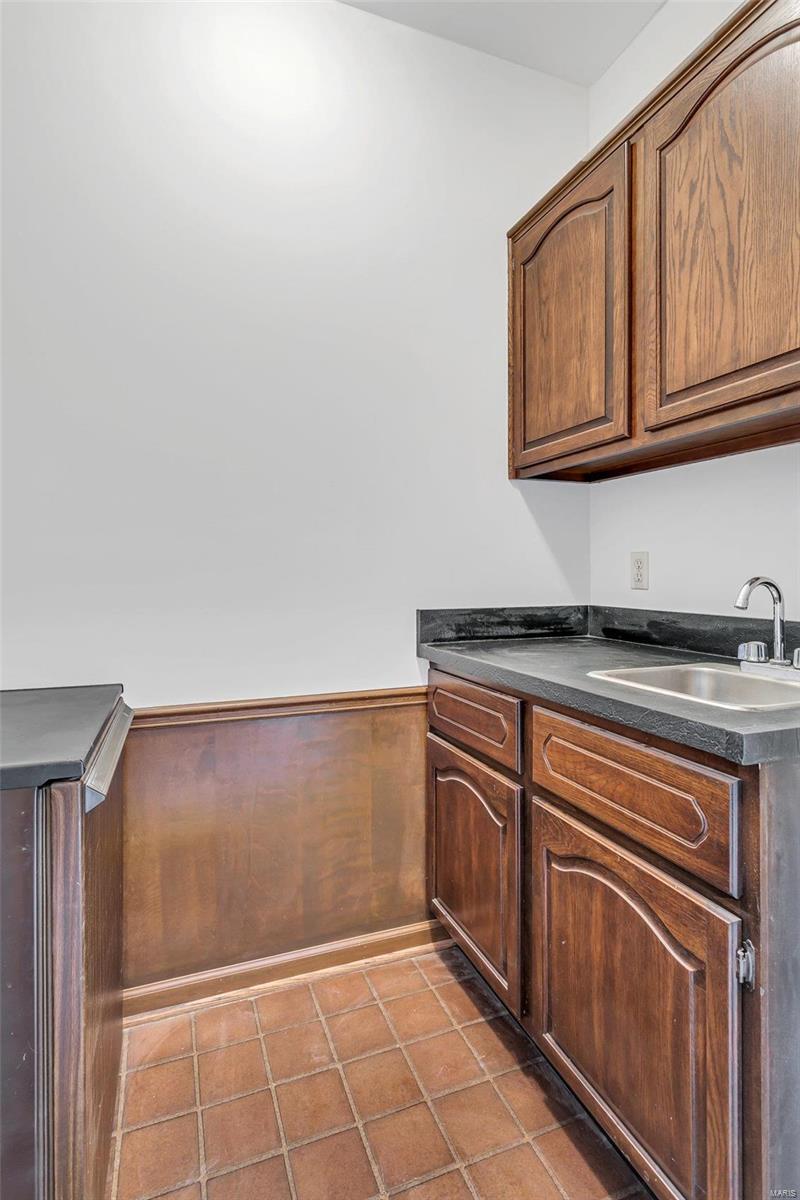 10 Jefferson Road, Unit 3B St. Louis, MO 63119 - Photo 9 of 17 Gallery Image 9