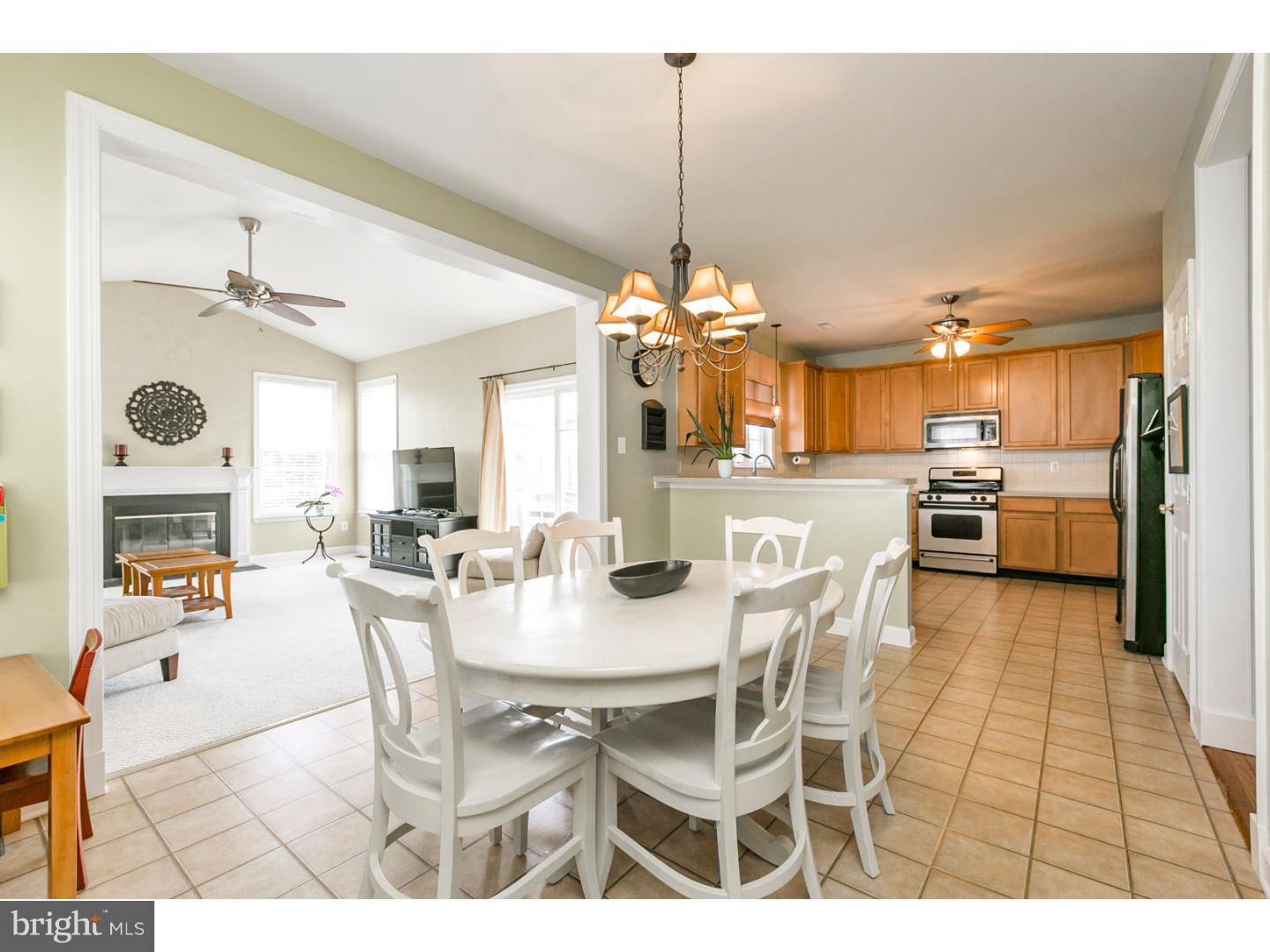 222 Stauffer Road Pottstown, PA 19465 - Photo 8 of 25 Breakfast Room