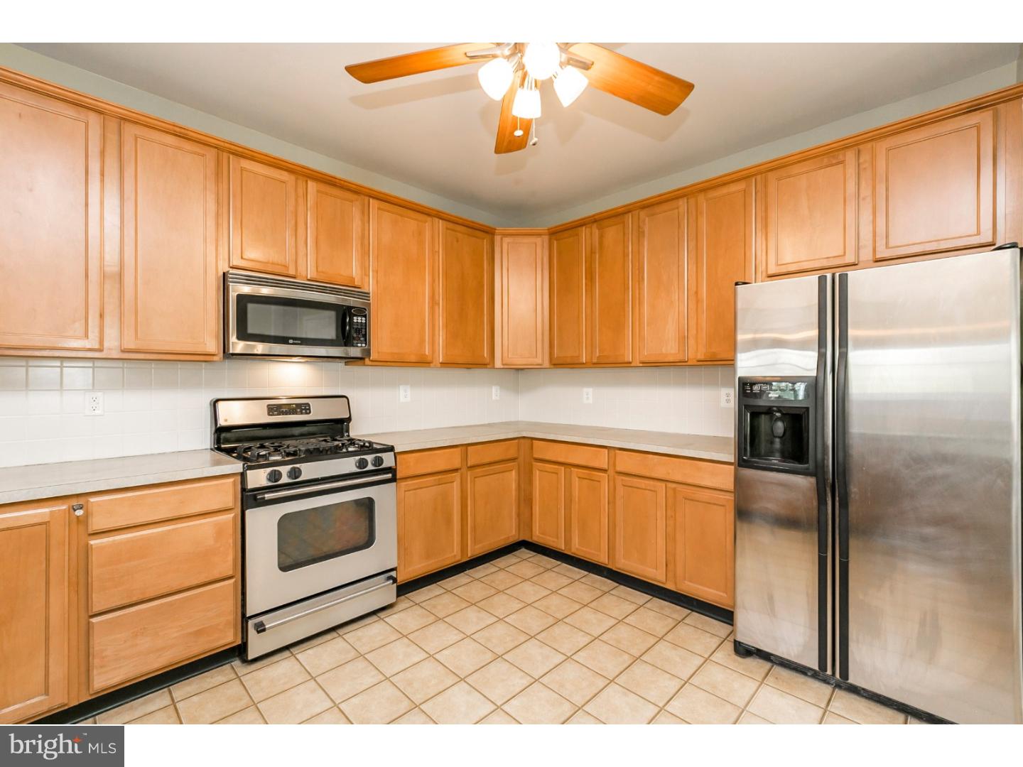 222 Stauffer Road Pottstown, PA 19465 - Photo 10 of 25 Kitchen