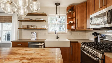 $450,000 | 5325 Creekbend Drive, Carmel, IN 46033