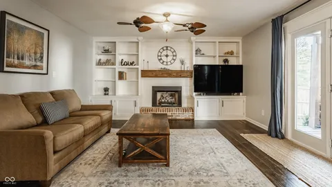 $450,000 | 5325 Creekbend Drive, Carmel, IN 46033