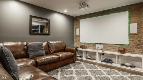 $450,000 | 5325 Creekbend Drive, Carmel, IN 46033