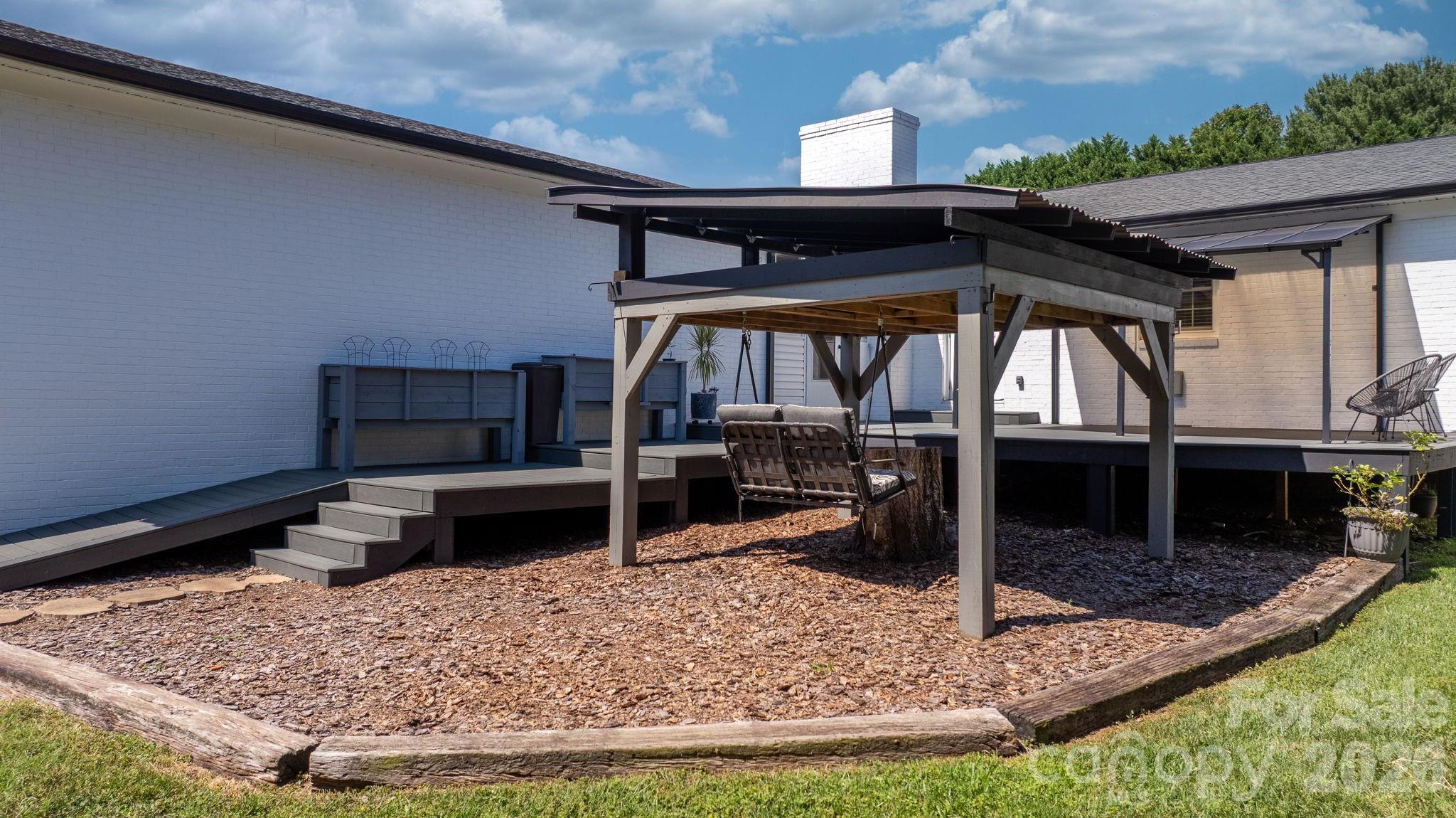 5795 Valley Field Road Southeast Hickory, NC 28602 - Photo 33 of 48 Gallery Image 33