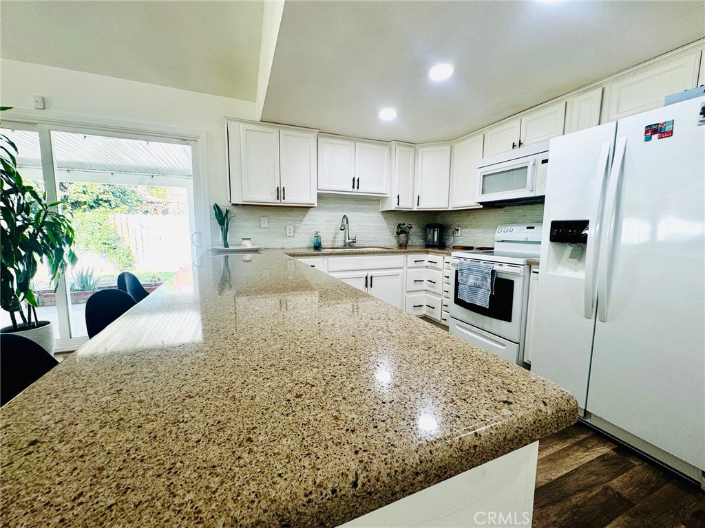 10611 Shellabarger Road Bakersfield, CA 93312 - Photo 18 of 50 Gallery Image 18