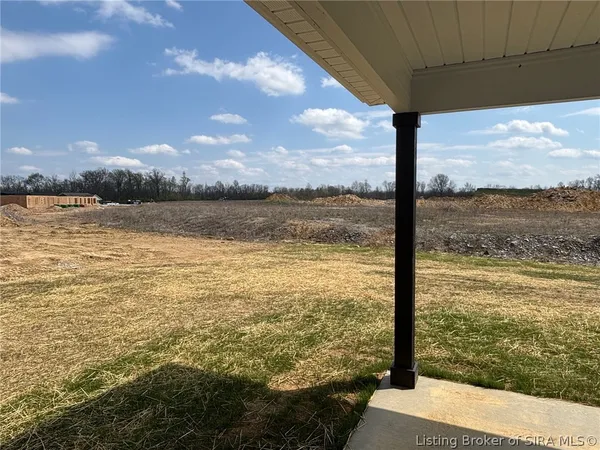 $299,900 | 5126 Woodstone Circle, Unit 149, Jeffersonville, IN 47130