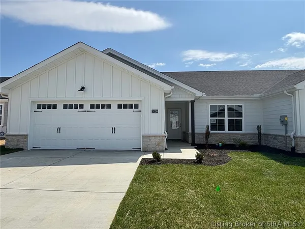 $299,900 | 5126 Woodstone Circle, Unit 149, Jeffersonville, IN 47130
